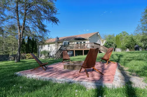 Spacious & Secluded Mountain Retreat by Bryce Resort: Ski, Mtn Bike, Game room