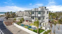 Pirate House: Gulf Front, Pool, #1 Location Lido Key, St. Armands One Block. - プライペートプール
