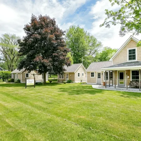 3 Adorable Old Fashioned Cottages In A Great Location ~ 3 Cottages At One Price!
