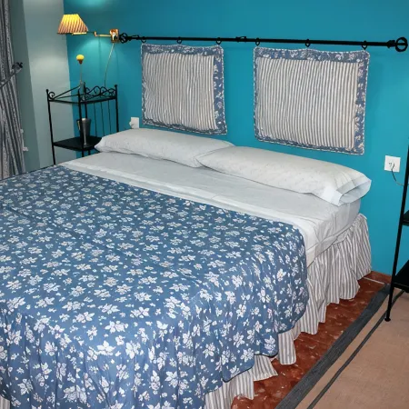 central apartment with all amenities