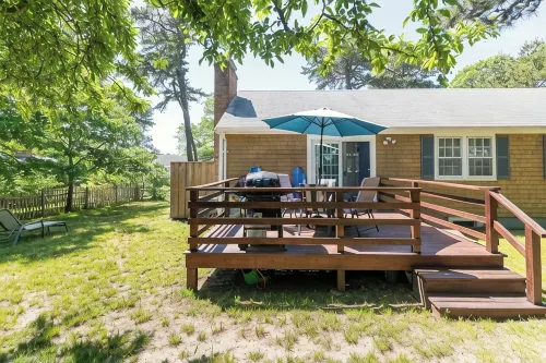 Newly Renovated Guest House for 10 Near the Beach! - Wifi