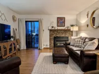 Frisco Gateway to Skiing: Min to Breck + Keystone, Hot Tubs, Pickleball, Sauna