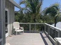 Beautiful Bokeelia!!!! Fishing dream! Bring your boat and your dog Hotels in Bokeelia