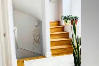 A Regal Retreat- Exclusive Parking Prime Local - Holiday bungalows