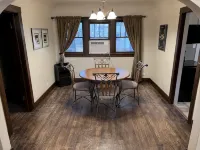 Nice Cozy 2 Bedroom 1bath house Close to DT Winslow