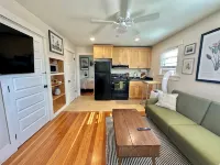 Cozy apartment in wonderful Bend with WiFi, AC