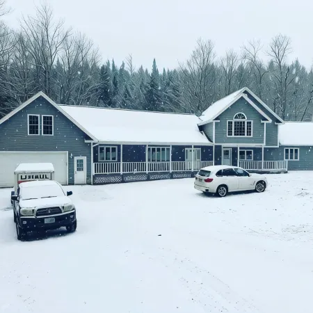 Jay River Front Three Bedroom. 2 miles to Jay Peak