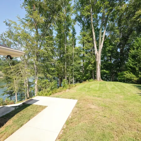 Gorgeous Kingsport Lakehouse With Huge Two-Story Screened In Porch!