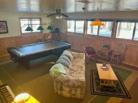 The Clear Lake Island Hideaway - Kitchens