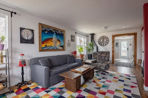 Artistic Getaway Near Halifax | King Bed, Spacious Deck & Fire Pit - บังกะโล