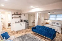Private Studio with Kitchenette. Keyless Entry, Parking. Great for Extended Stay - 4-Star