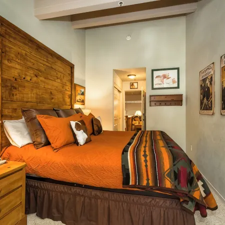 2-bedroom lakefront condo overlooking Donner Lake