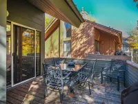 Loon Mountain View 3BR, AC, Hot Tubs, Indoor Pools, Tesla Charger - Bjergudsigt