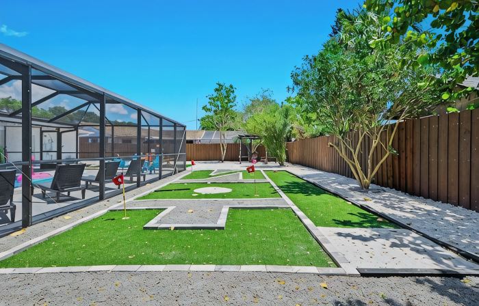 Pool Home - MiniGolf -Arcade- Near Beaches - Pet Friendly
