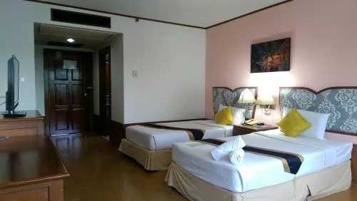 Wattana Park Hotel