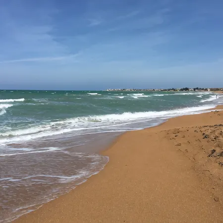1ªLínie! Right on the beach, sea views, pool, climate, WIFI