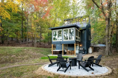 Peaceful Getaway-Hot Tub, Fire Pit, PS5, Amazing Views!
