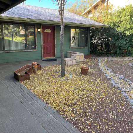 Spacious Home + Private Suite with Separate Entrance. Family Friendly!