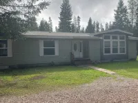 Dog and horse friendly property in Seeley Lake, MT, minutes drive to beaches - Homestays
