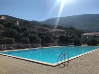 Lovingly furnished vacation apartment with large pool in Nisporto - Swimmingpools