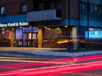 Ottawa Embassy Hotel & Suites Hotels near Lansdowne Park