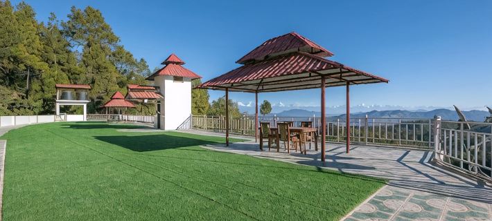 Hotel Robinsson Palace Hotels in Almora