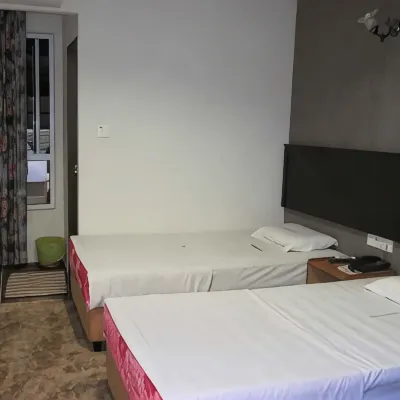 Oriental Inn โรงแรมใกล้อนุสาวรีย์แมว