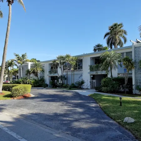 2024 NEWLY RENOVATED CONDO BY THE BEACH #1