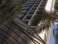 Plaza Inn Small Town Flat Отели рядом с достопримечательностью «Сантана»