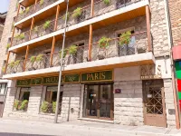 Yomo Petit Paris Hotels in Encamp