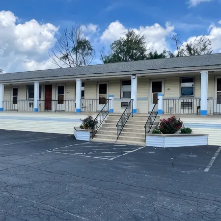 Budget Host Inn