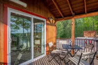 Lake View Nature Cabin at Bear Bluff Retreat