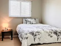 Lovely 2 Bedroom apartment Hotels in Camrose