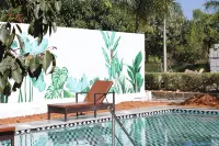 16 Bedouin - Pools
