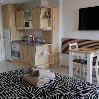 Benal Beach -Studio sea view - beach walk Rooms