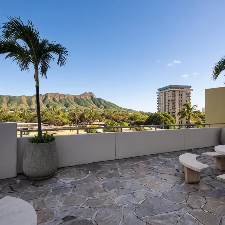 1Bd Condo Diamond Head & Ocean View Free Parking Free Amenities Walk to Beach