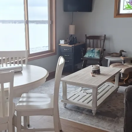 Leech Lake Cabin with Gorgeous Views!  2Br/2ba Pet Friendly! 6 Person Hot Tub!