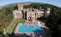 Château de la Grange Fort - Guest houses