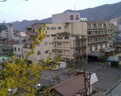ホテル雄山 千曲のホテル