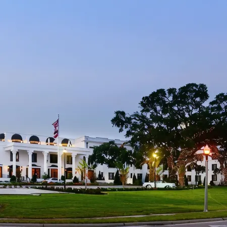 White House Hotel