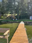 Waterfront Cottage, Swim, Paddle, Fish and Relax on Your Private Dock. - シャレー