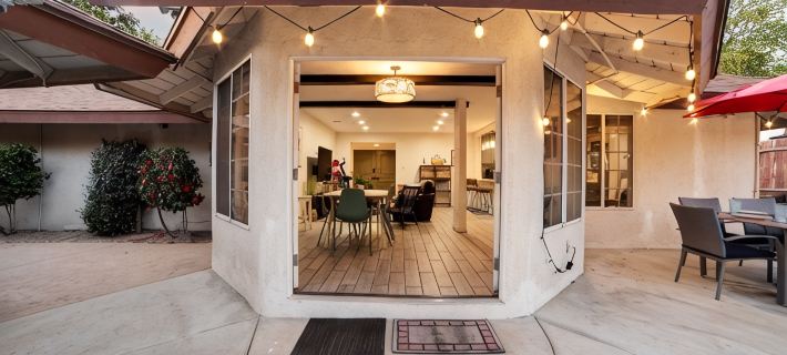 TESLA/EV Charger KING BED CanyonCrest Neighborhood リバーサイドのホテル