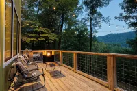 Luxury Cabin- Hot Tub, Mtn Views from Every Window, Mins to Clayton - Chalets