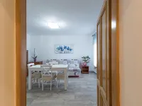 Comfortable Apartment in Umag With Parking Space Hotels in Murine