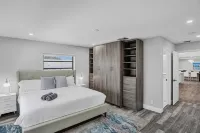 7BR w/ Heated Pool Jacuzzi, Theatre