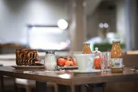 Abelha Hôtel le France - พร้อมอาหารเช้า