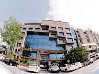 伊斯蘭堡皇冠廣場飯店 蓝区附近的飯店
