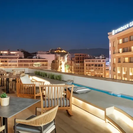 Zeus Essence Wyndham Athens Residence