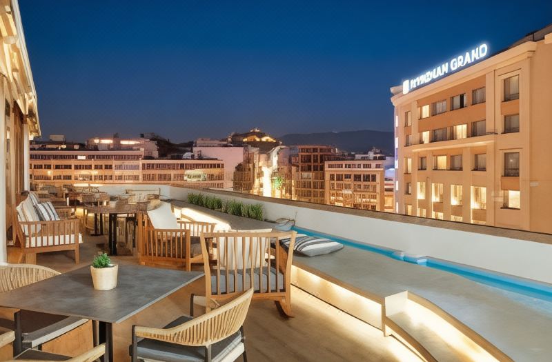 Zeus Essence Wyndham Athens Residence photo 2