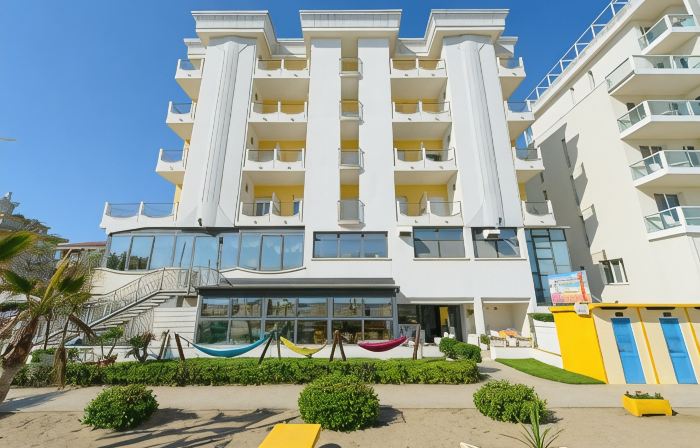 Hotel Zeus